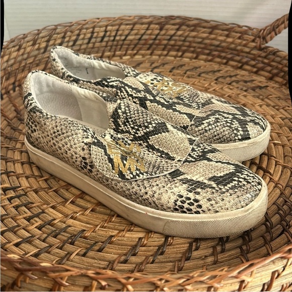 Sam Edelman Snake Print Slip On shoes Sz 7 - Picture 1 of 4